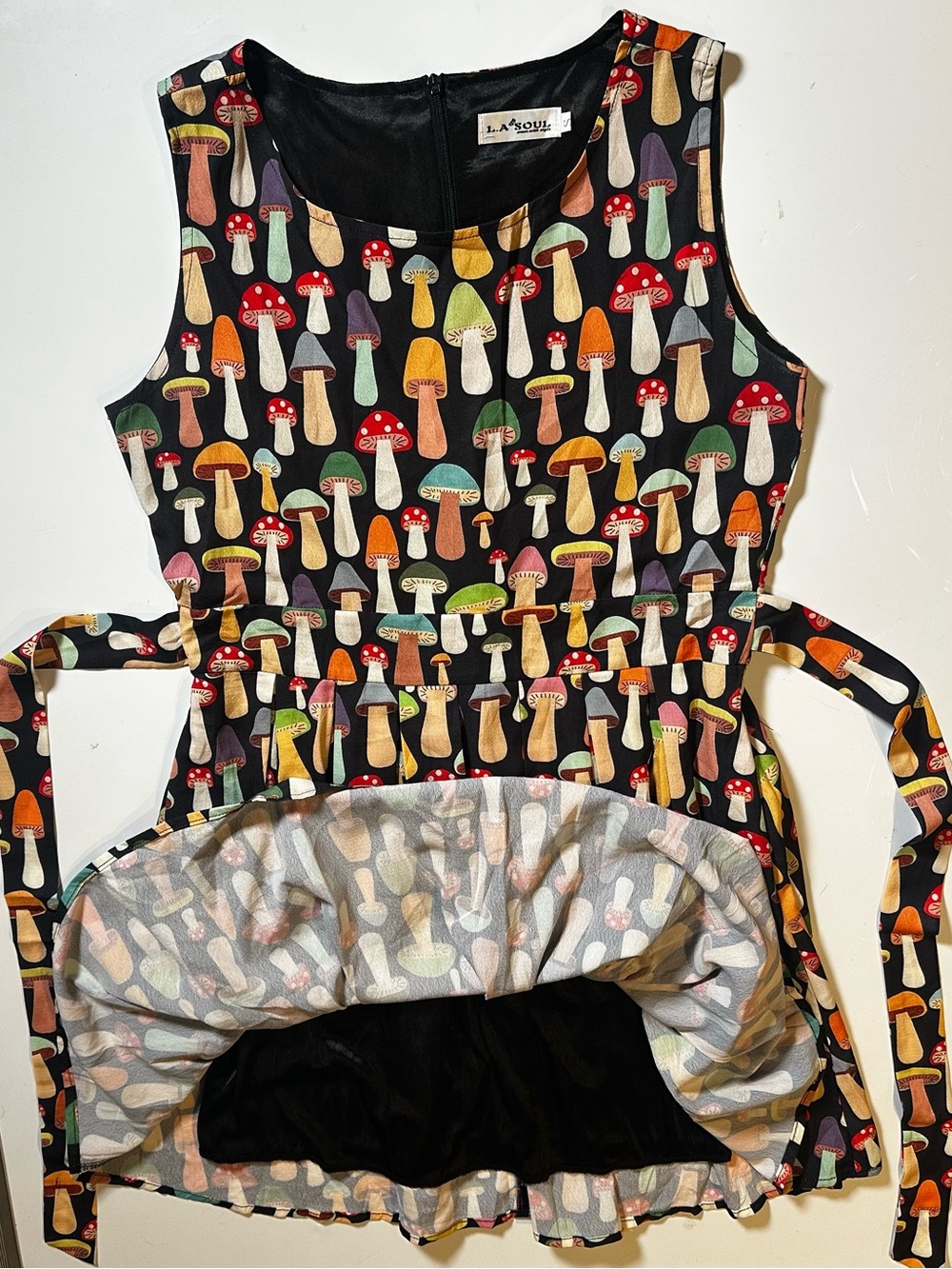 L.A. Soul Dress Womens Sm Black Colorful Mushroom Print Sleeveless Knee Length - Picture 3 of 7